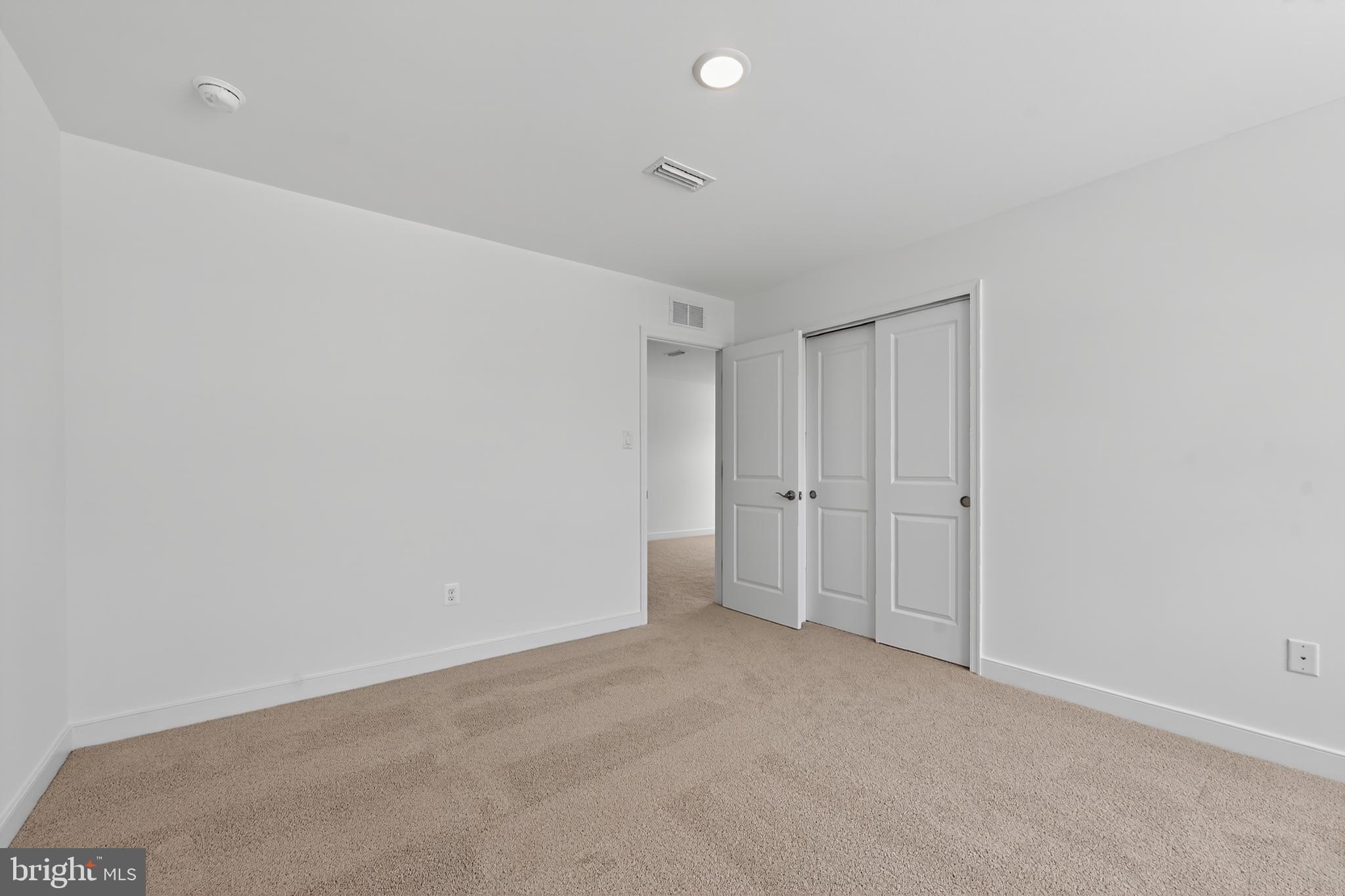 ADMIRAL'S LANDING - Residential