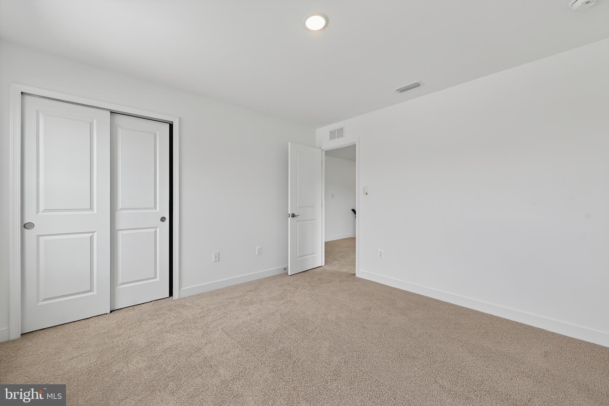 ADMIRAL'S LANDING - Residential