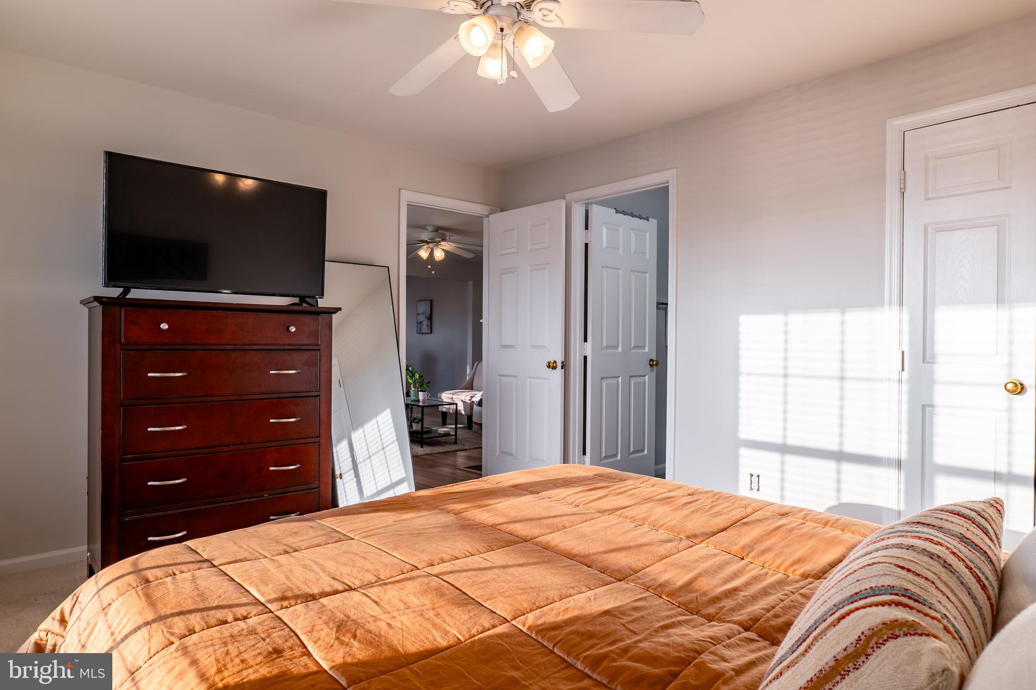 STRATFORD CONDOS - Residential