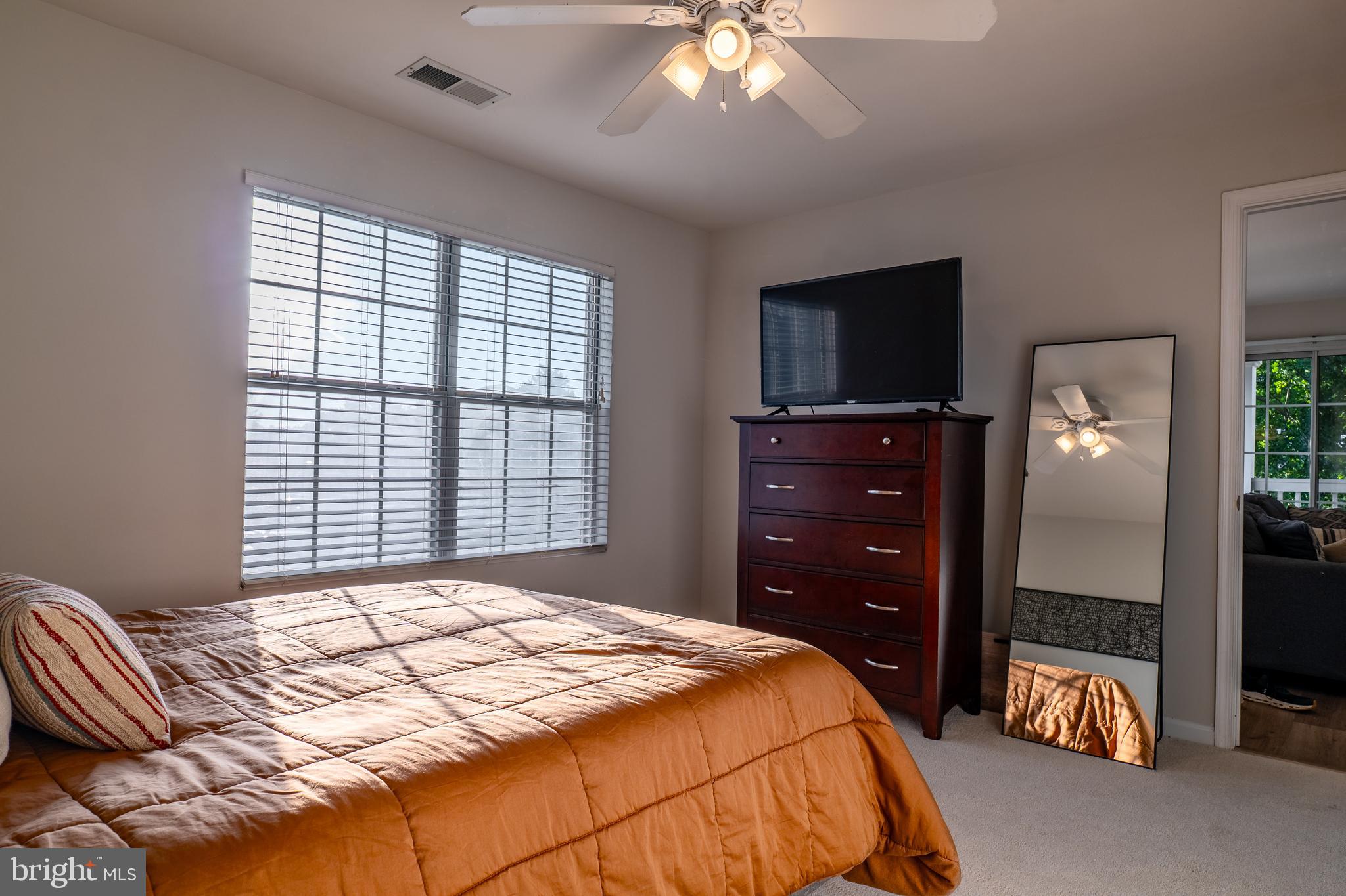 STRATFORD CONDOS - Residential