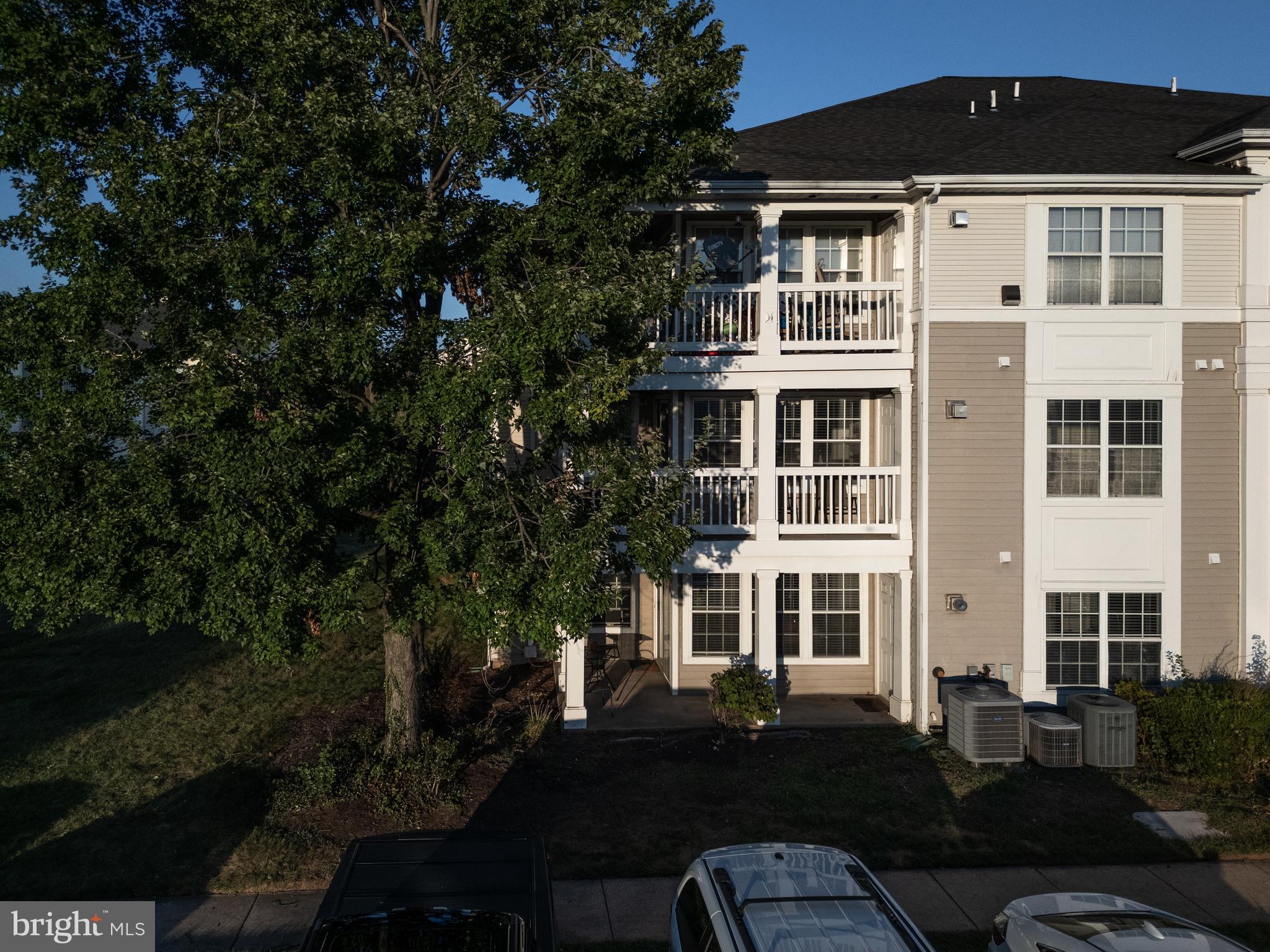 8091 LACY DRIVE 201