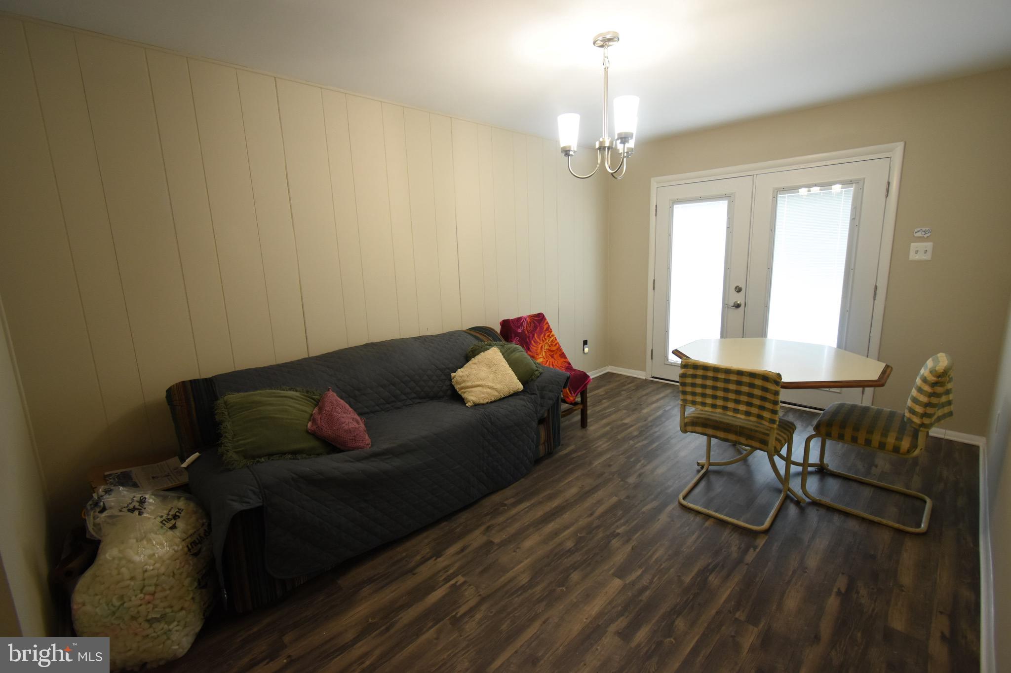 STRAWBERRY HILLS - Residential