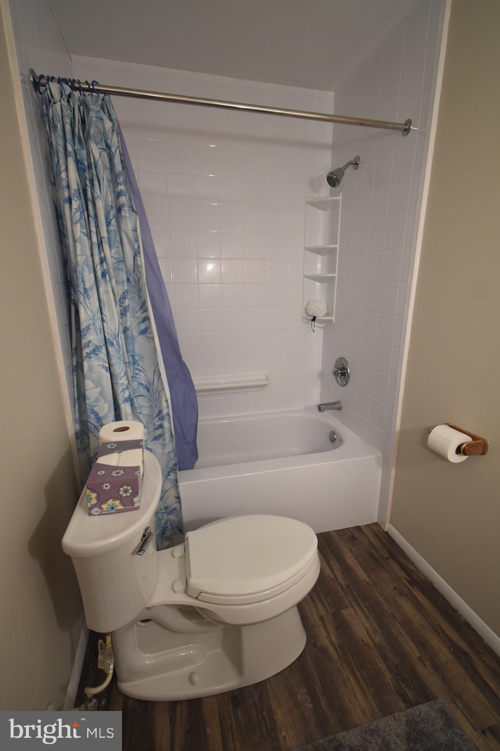 STRAWBERRY HILLS - Residential