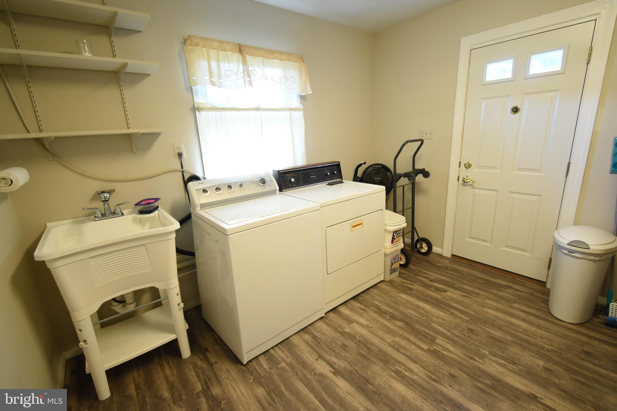 STRAWBERRY HILLS - Residential