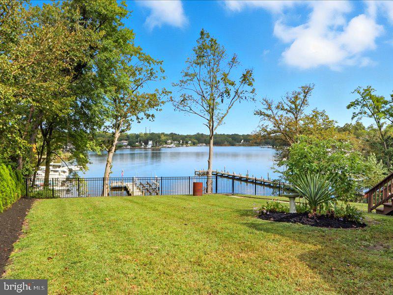 706 E SHORE ROAD