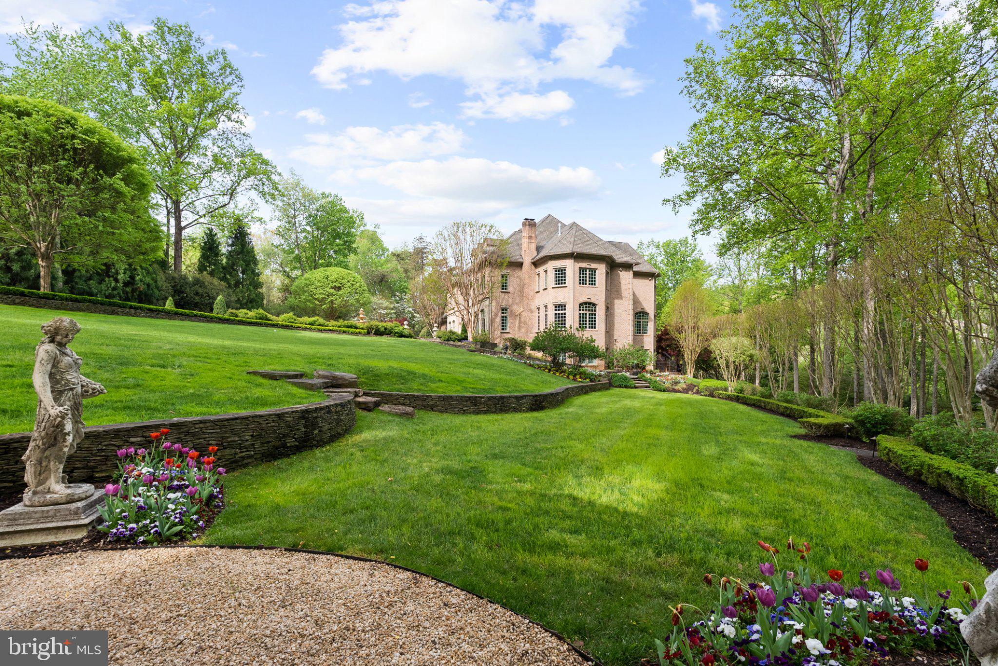 JACKSON HILLS - Residential