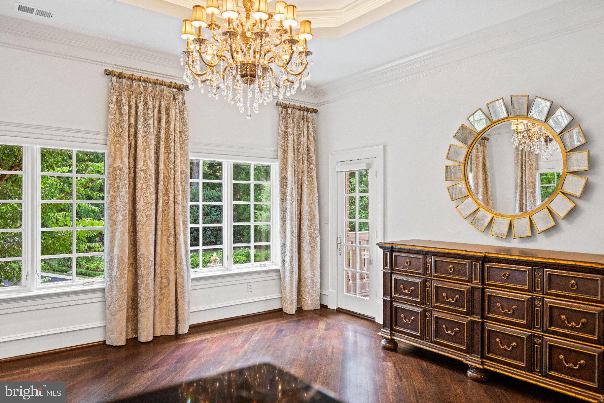 JACKSON HILLS - Residential