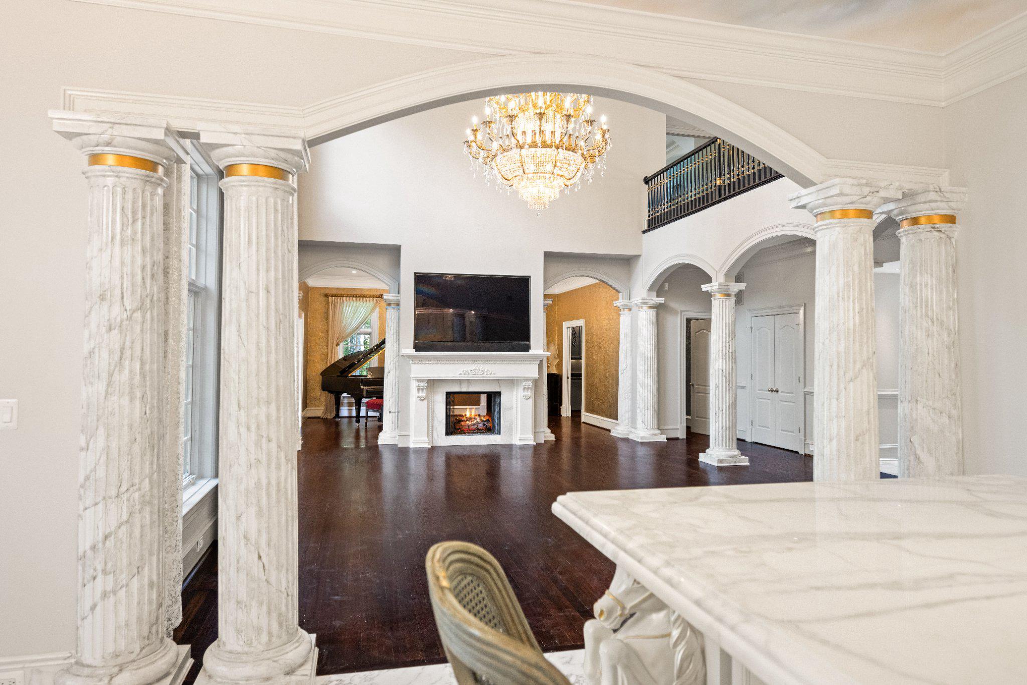 JACKSON HILLS - Residential