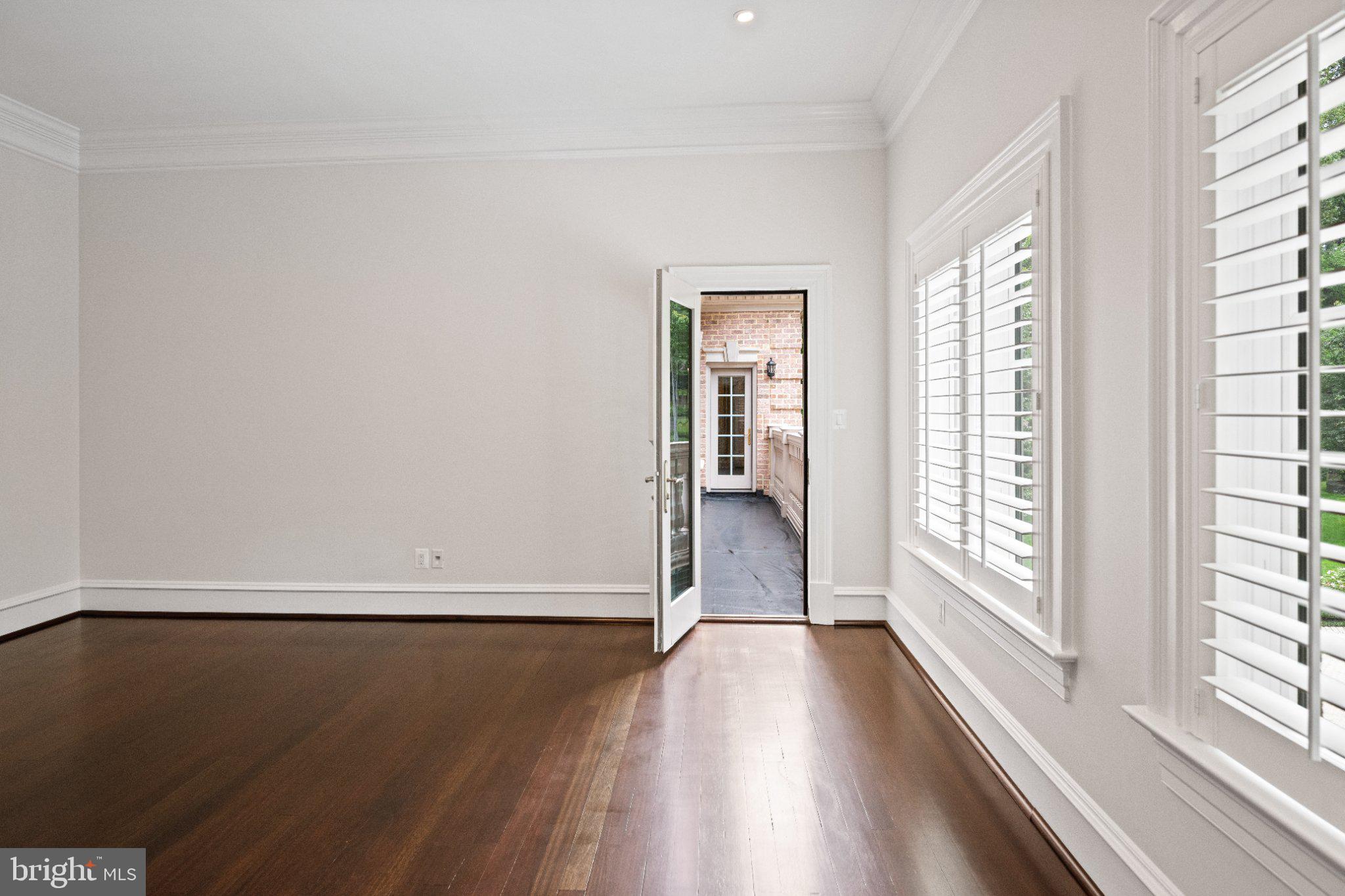 JACKSON HILLS - Residential