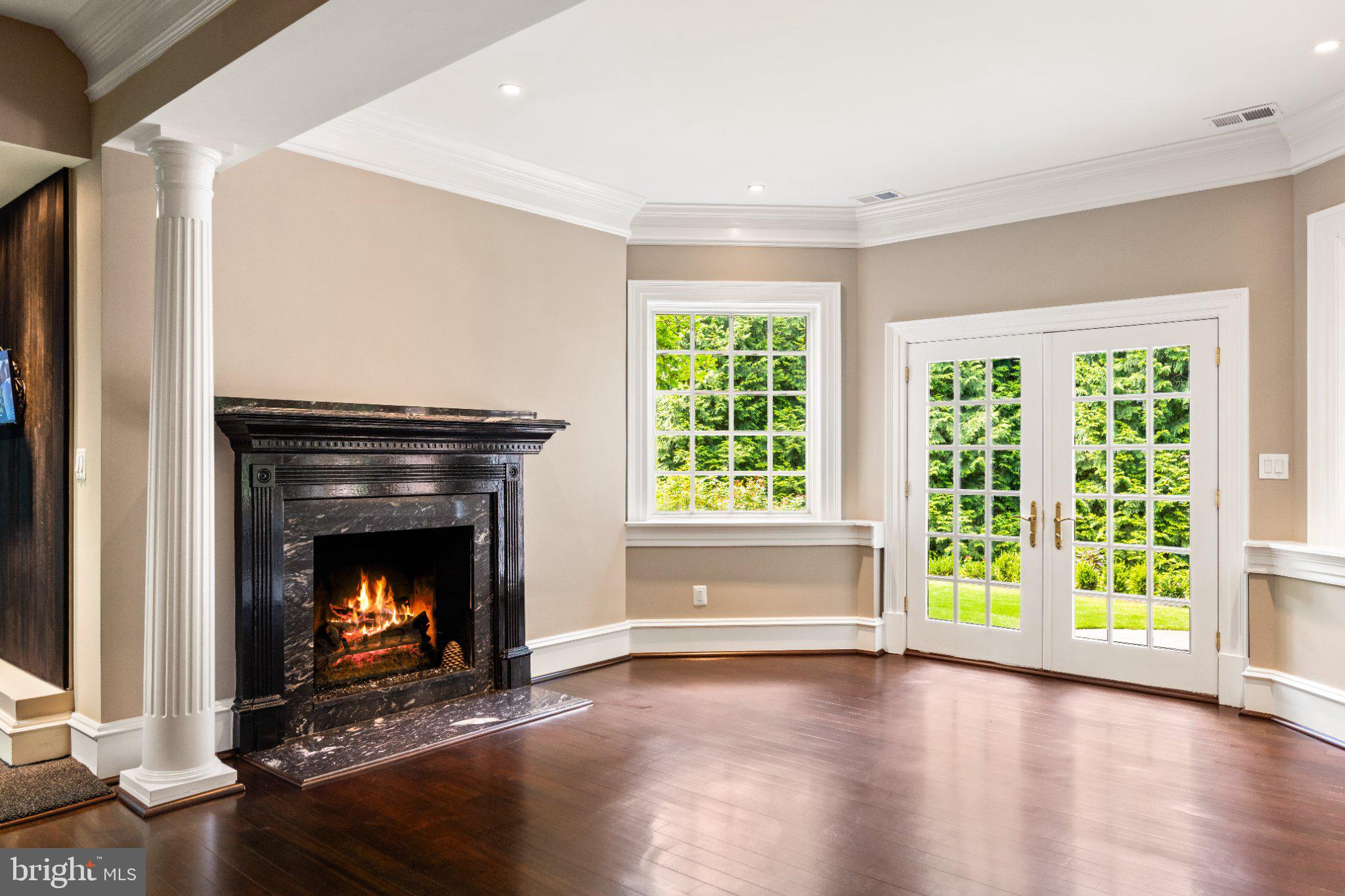 JACKSON HILLS - Residential