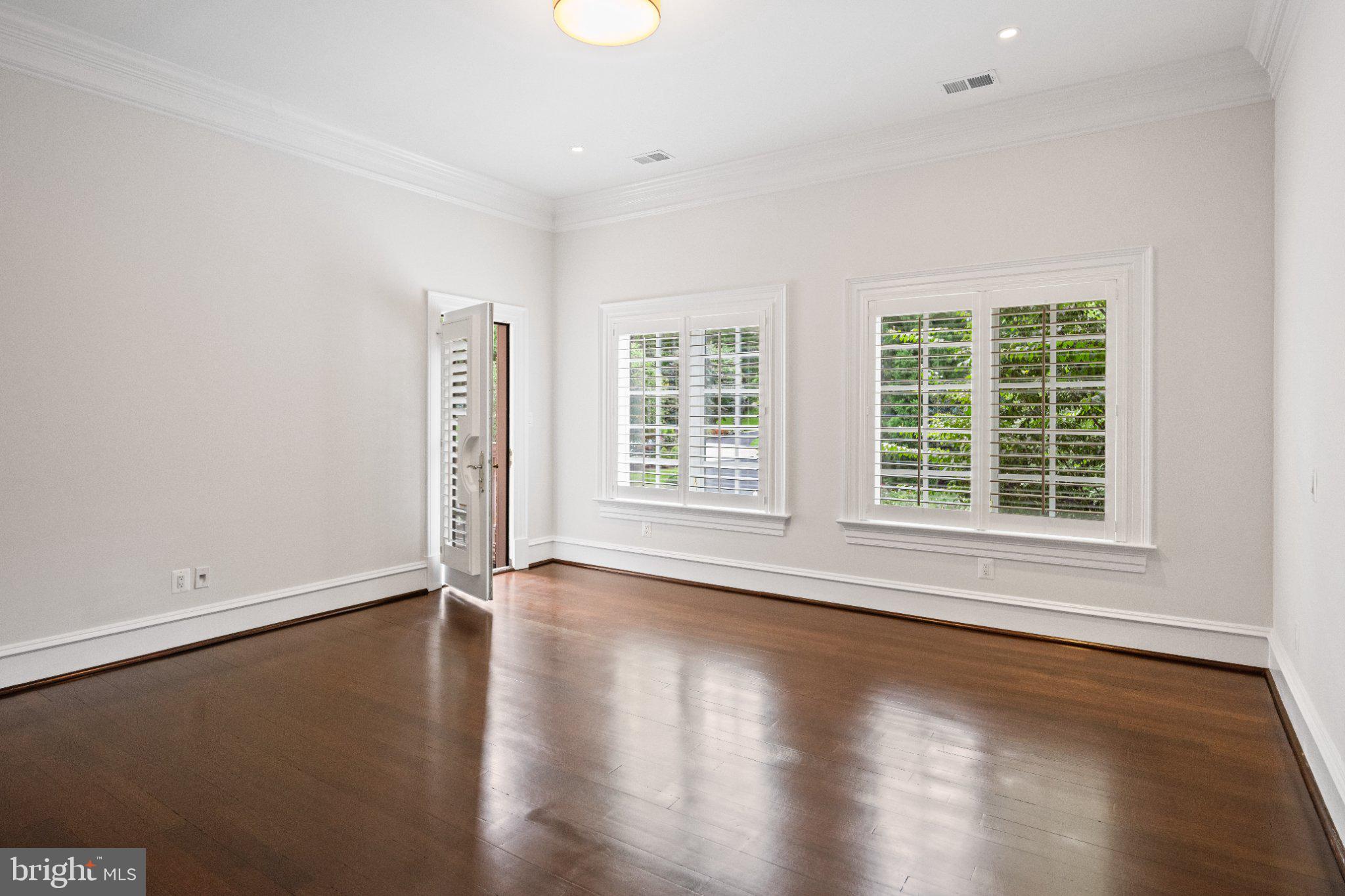 JACKSON HILLS - Residential