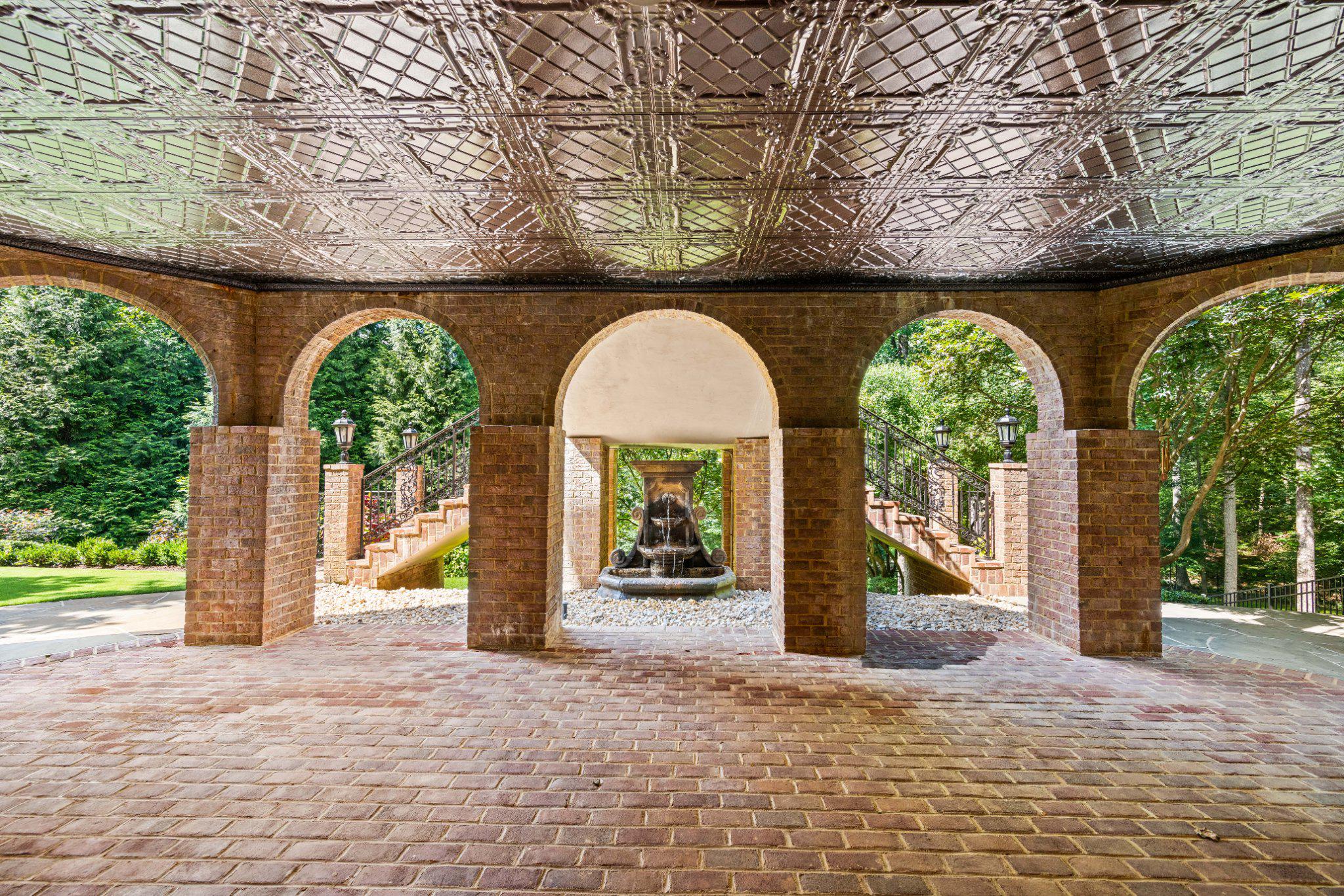 JACKSON HILLS - Residential