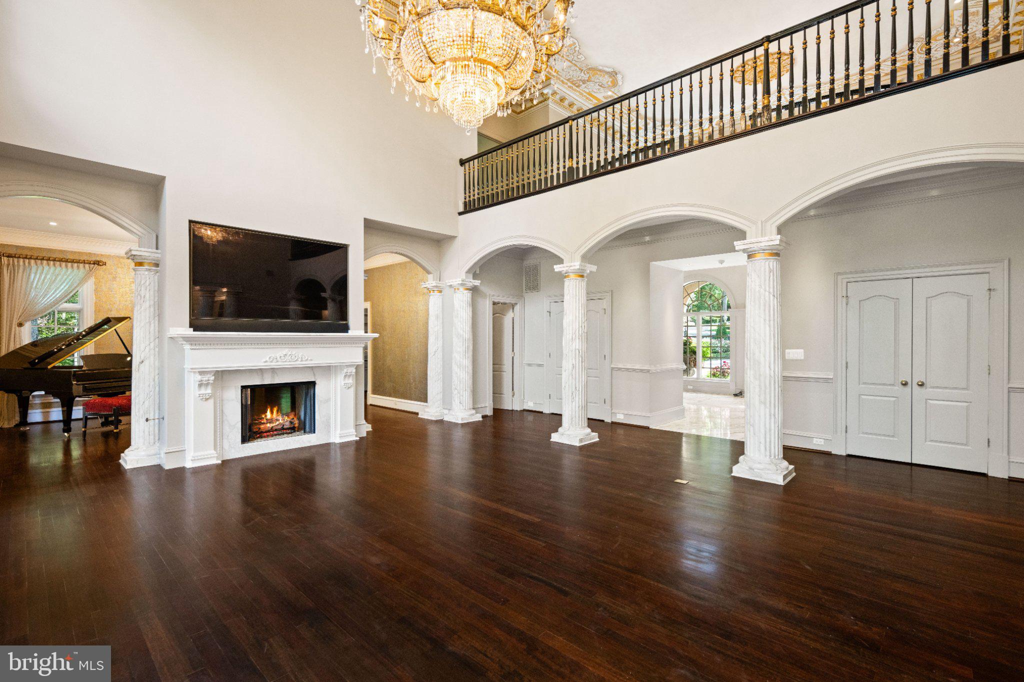 JACKSON HILLS - Residential