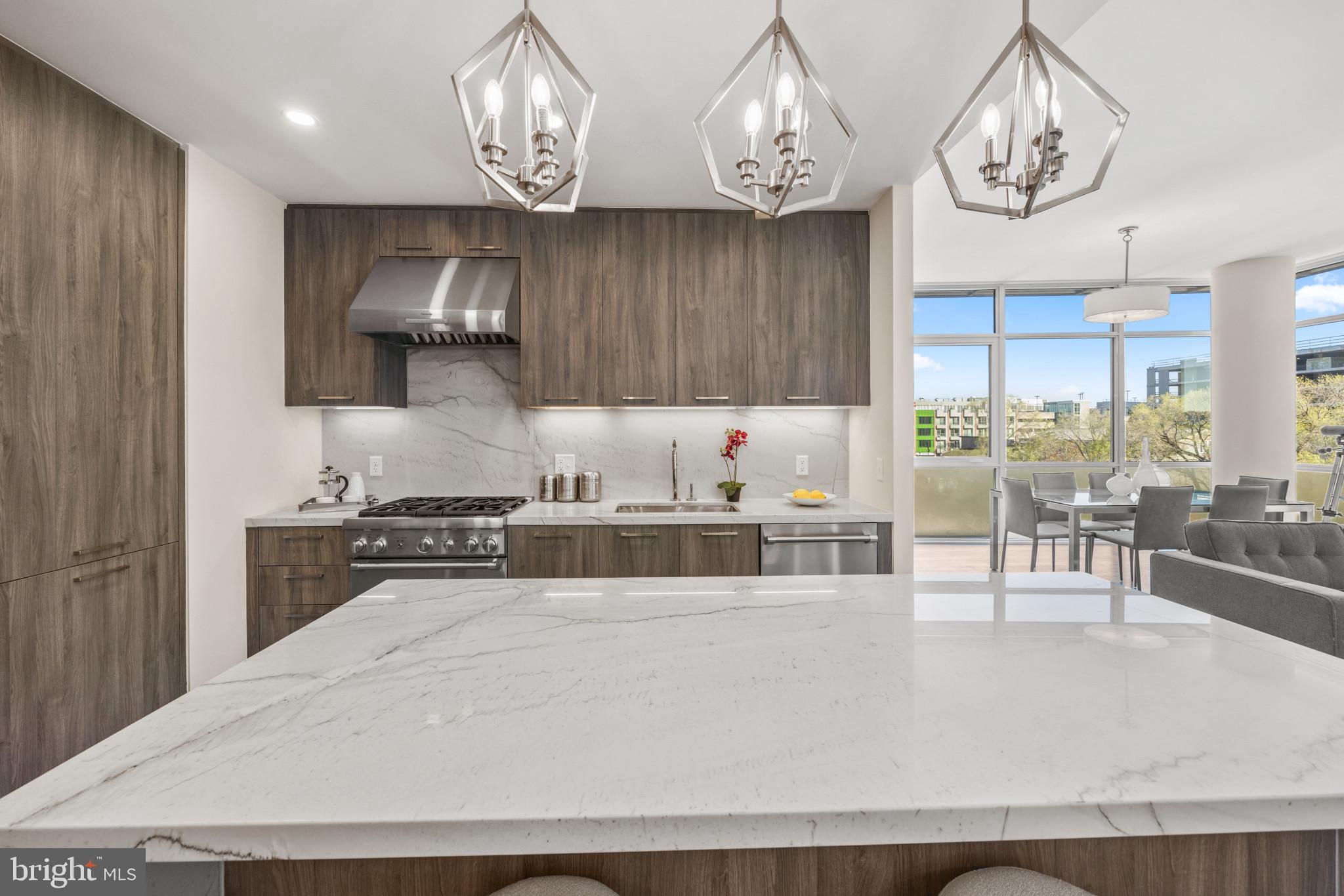 HARBOR EAST - Residential