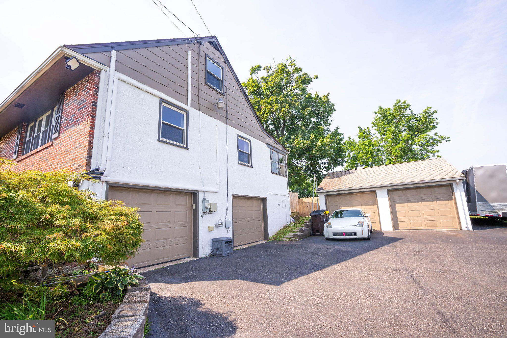 882 ALLENTOWN