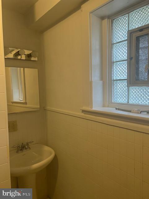 BOLTON HILL HISTORIC DISTRICT - Residential Lease