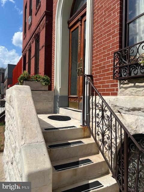 BOLTON HILL HISTORIC DISTRICT - Residential Lease