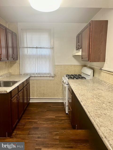 BOLTON HILL HISTORIC DISTRICT - Residential Lease