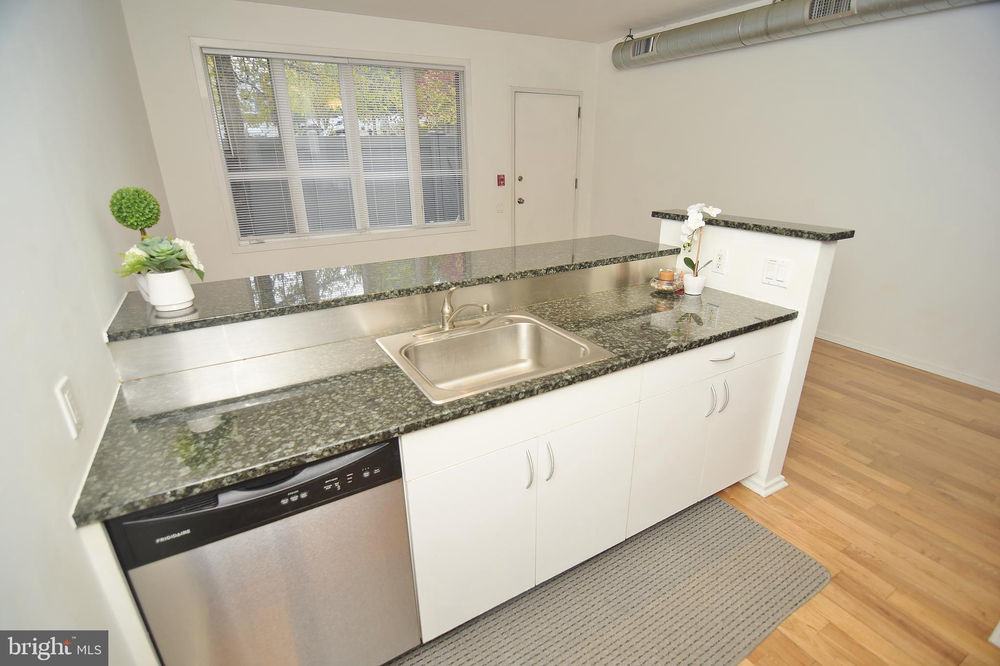 MANAYUNK - Residential Lease