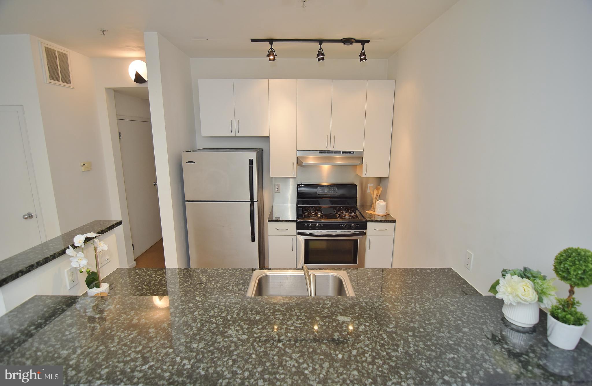 MANAYUNK - Residential Lease