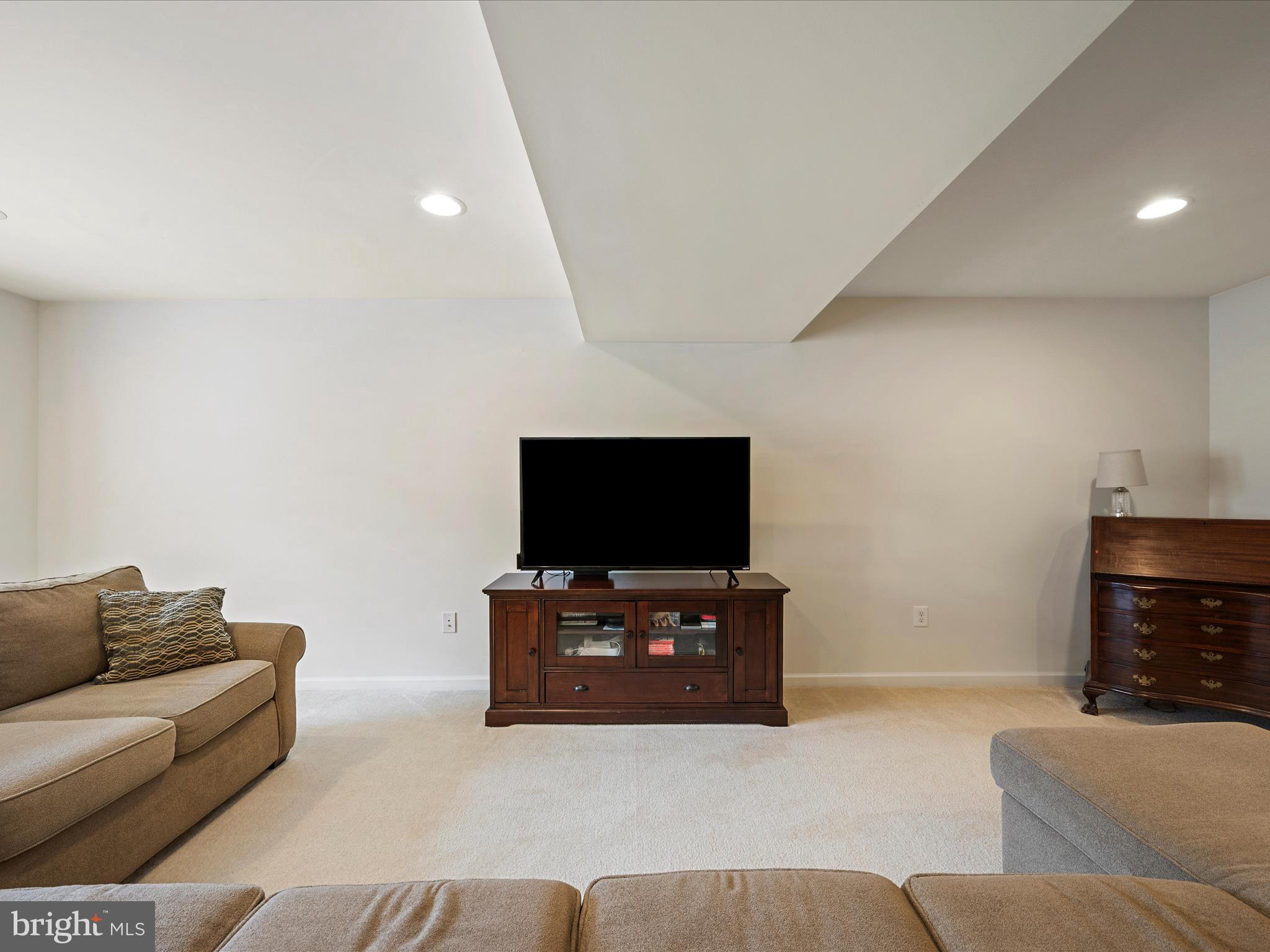 SNOWDEN BRIDGE - Residential