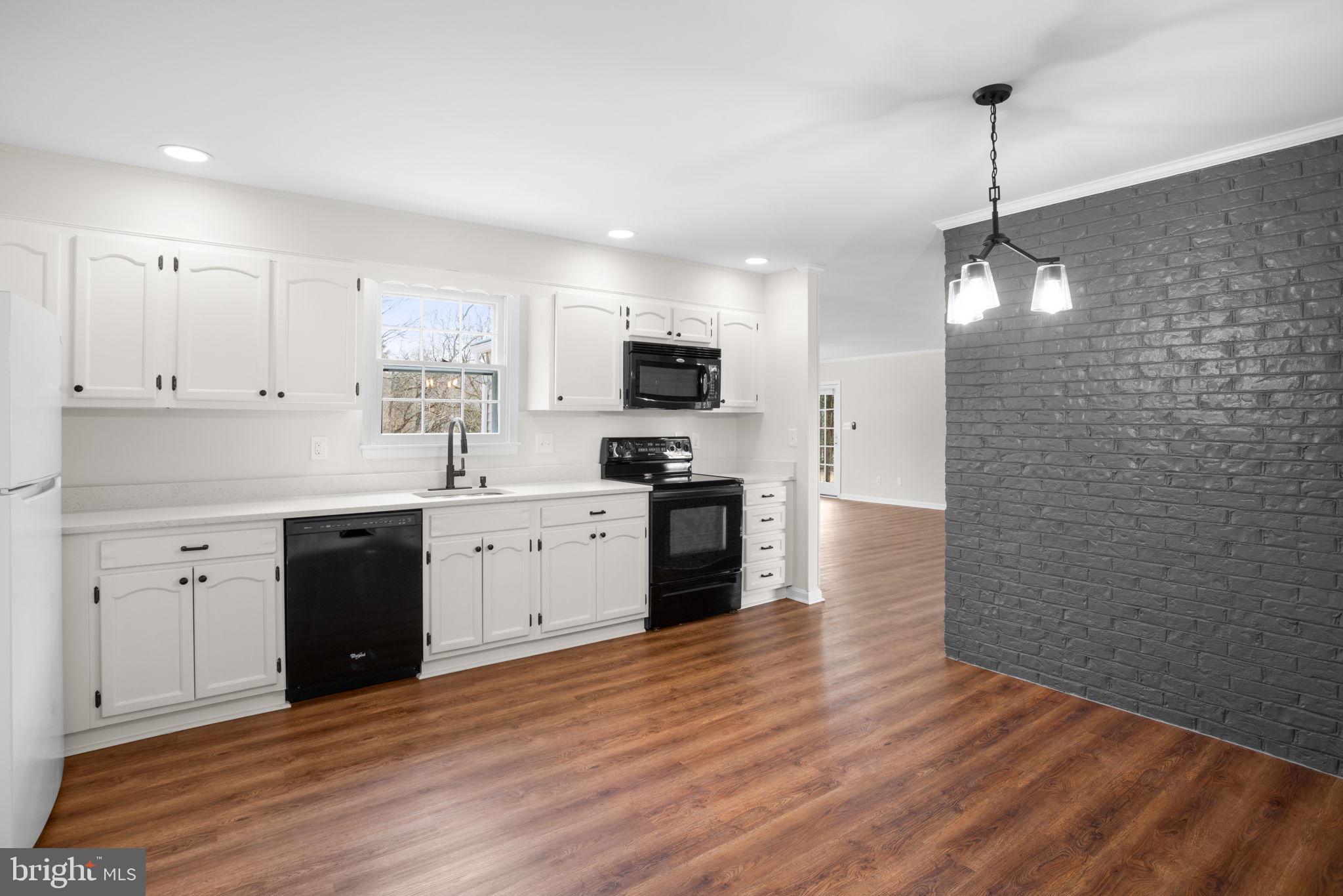 RAVENHURST - Residential