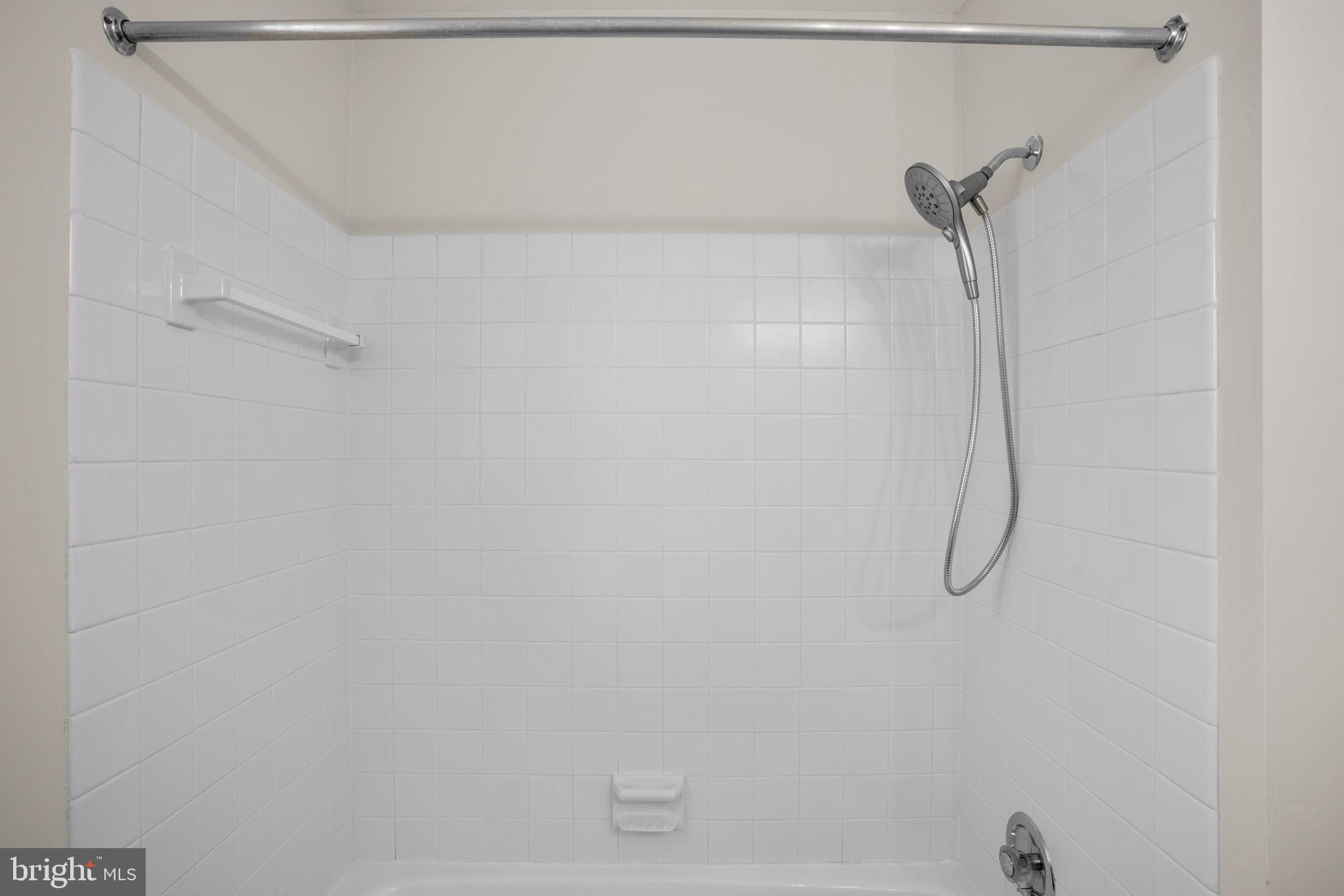 RAVENHURST - Residential