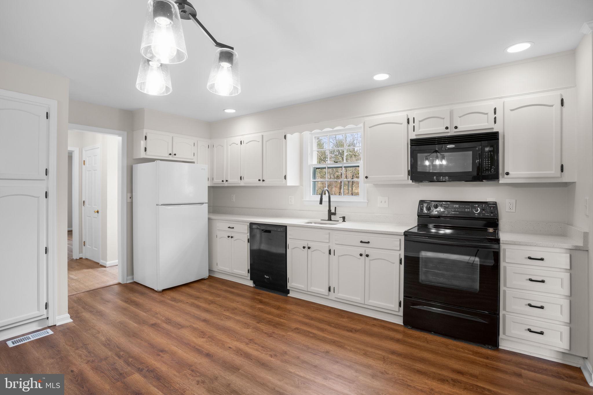 RAVENHURST - Residential