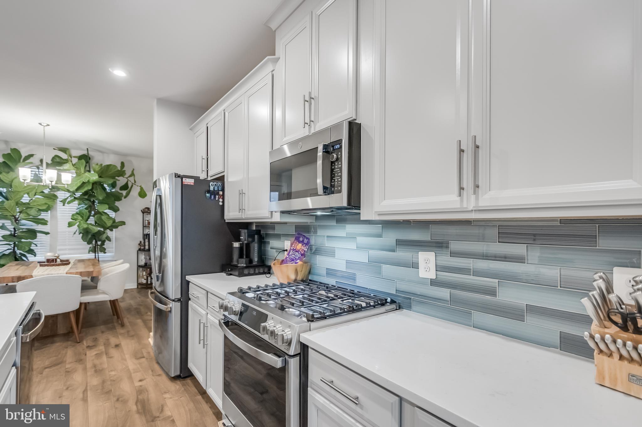 RIVERFRONT - Residential