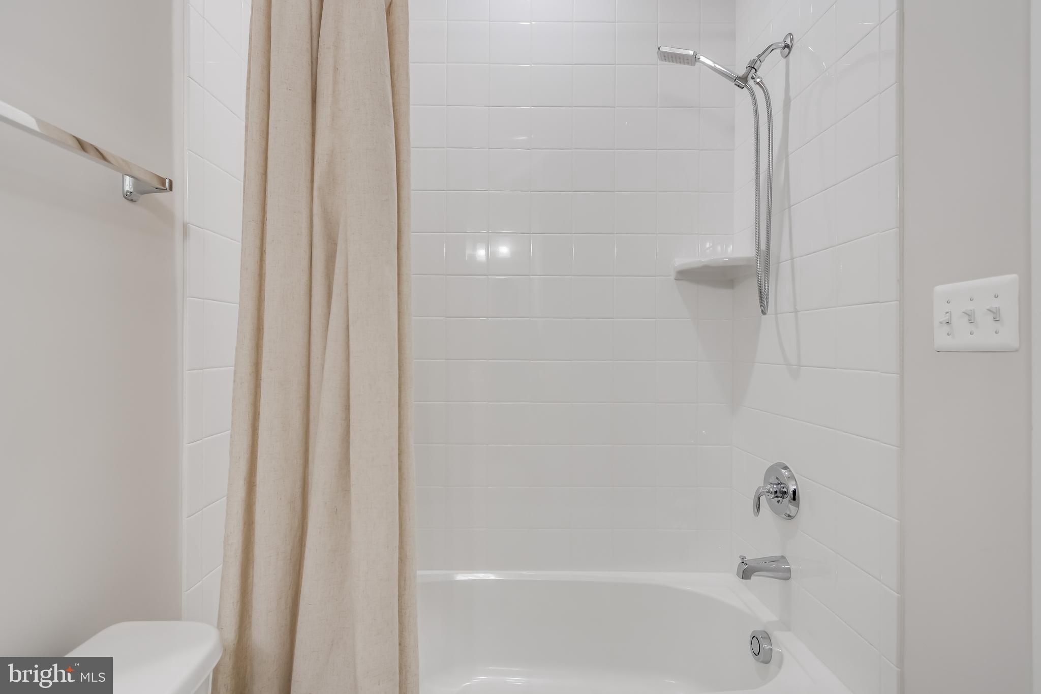 RIVERFRONT - Residential