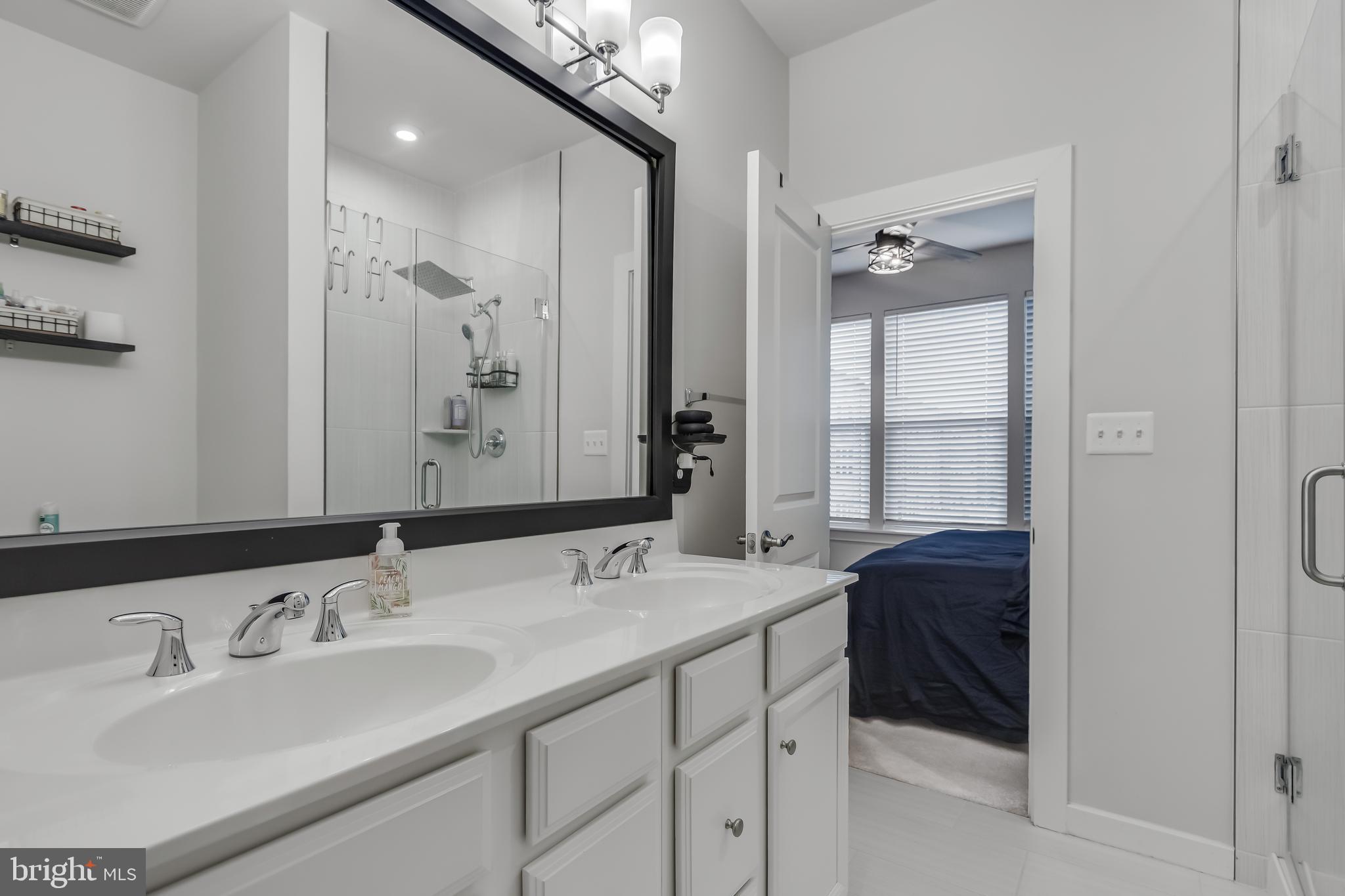 RIVERFRONT - Residential