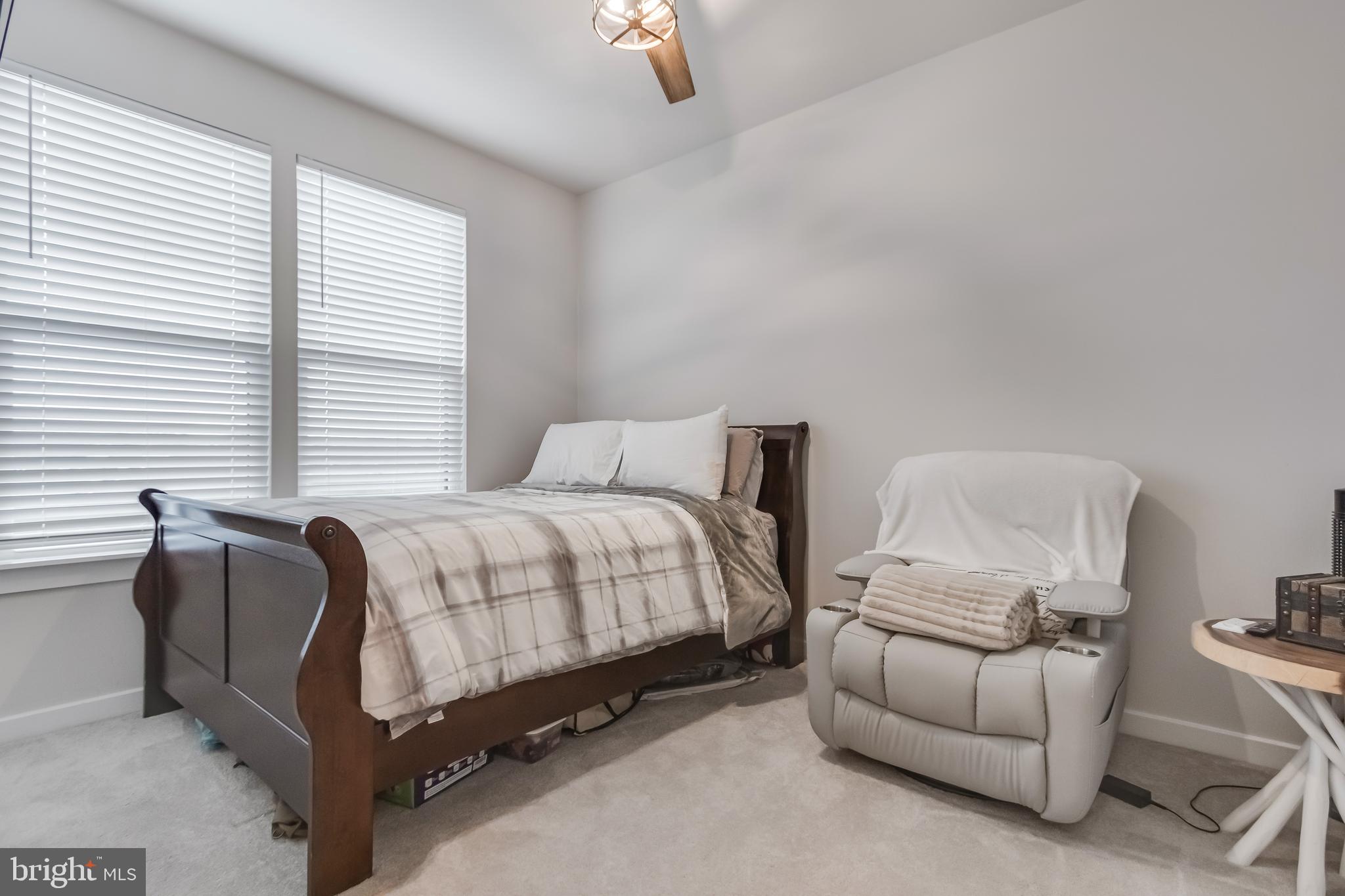 RIVERFRONT - Residential