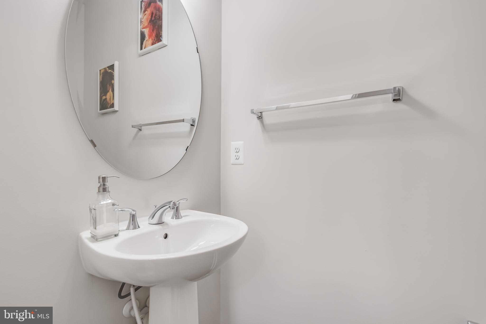 RIVERFRONT - Residential