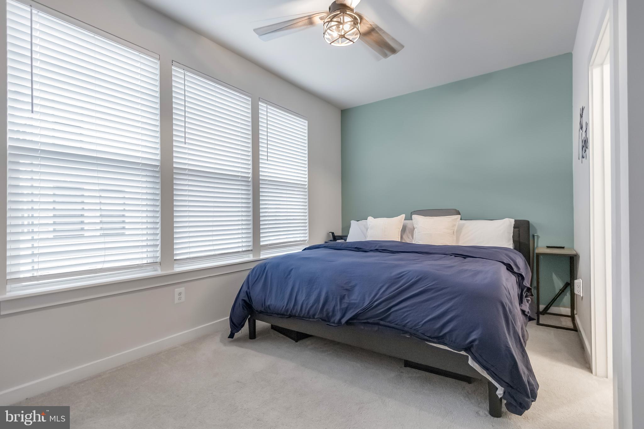 RIVERFRONT - Residential