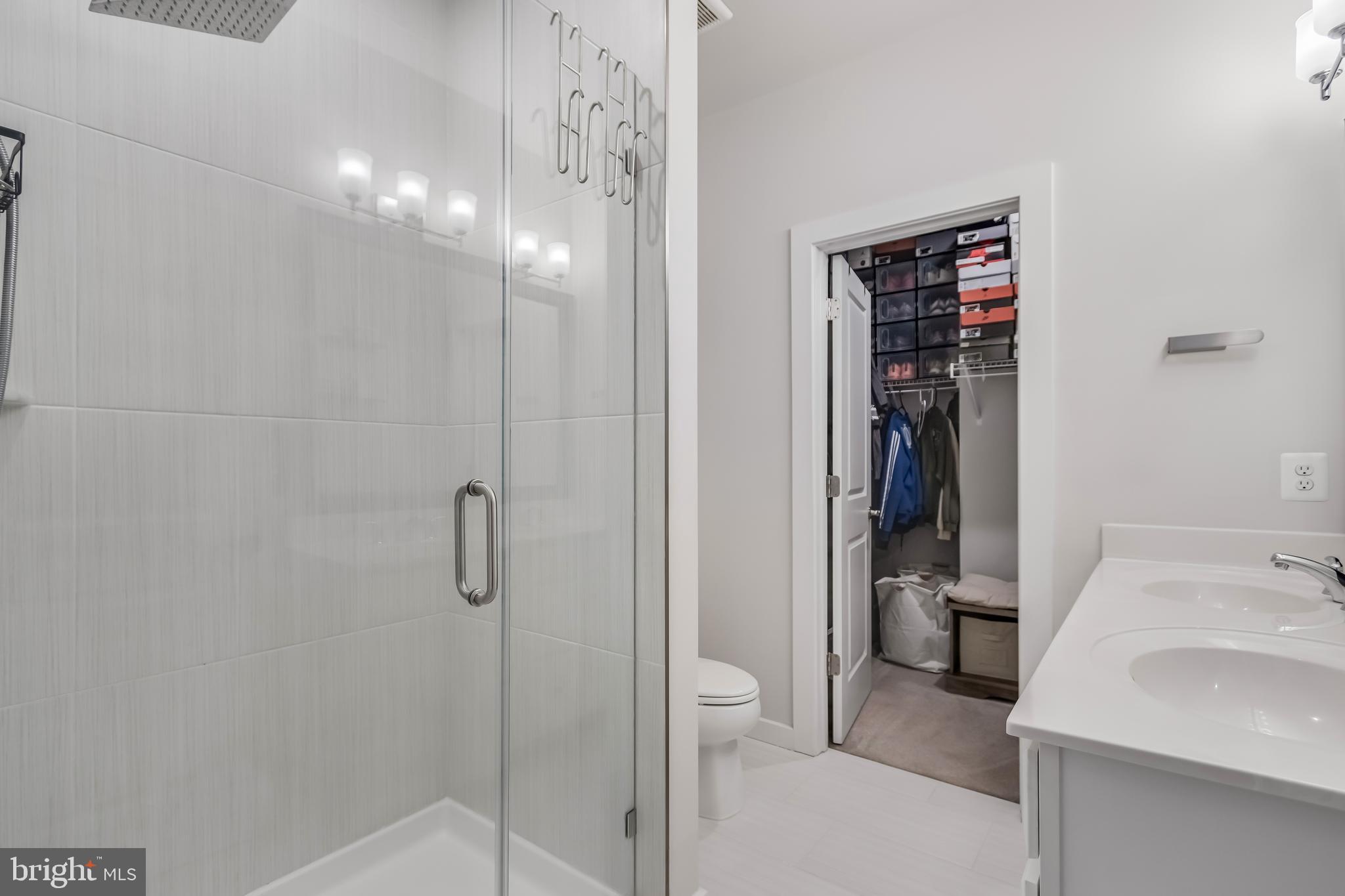 RIVERFRONT - Residential