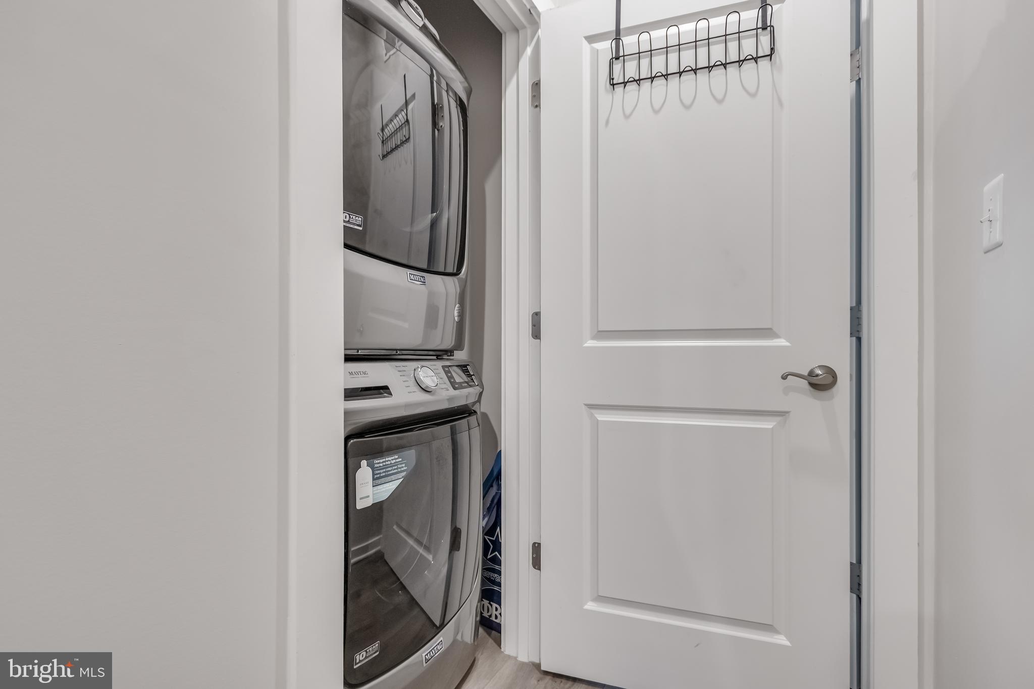 RIVERFRONT - Residential