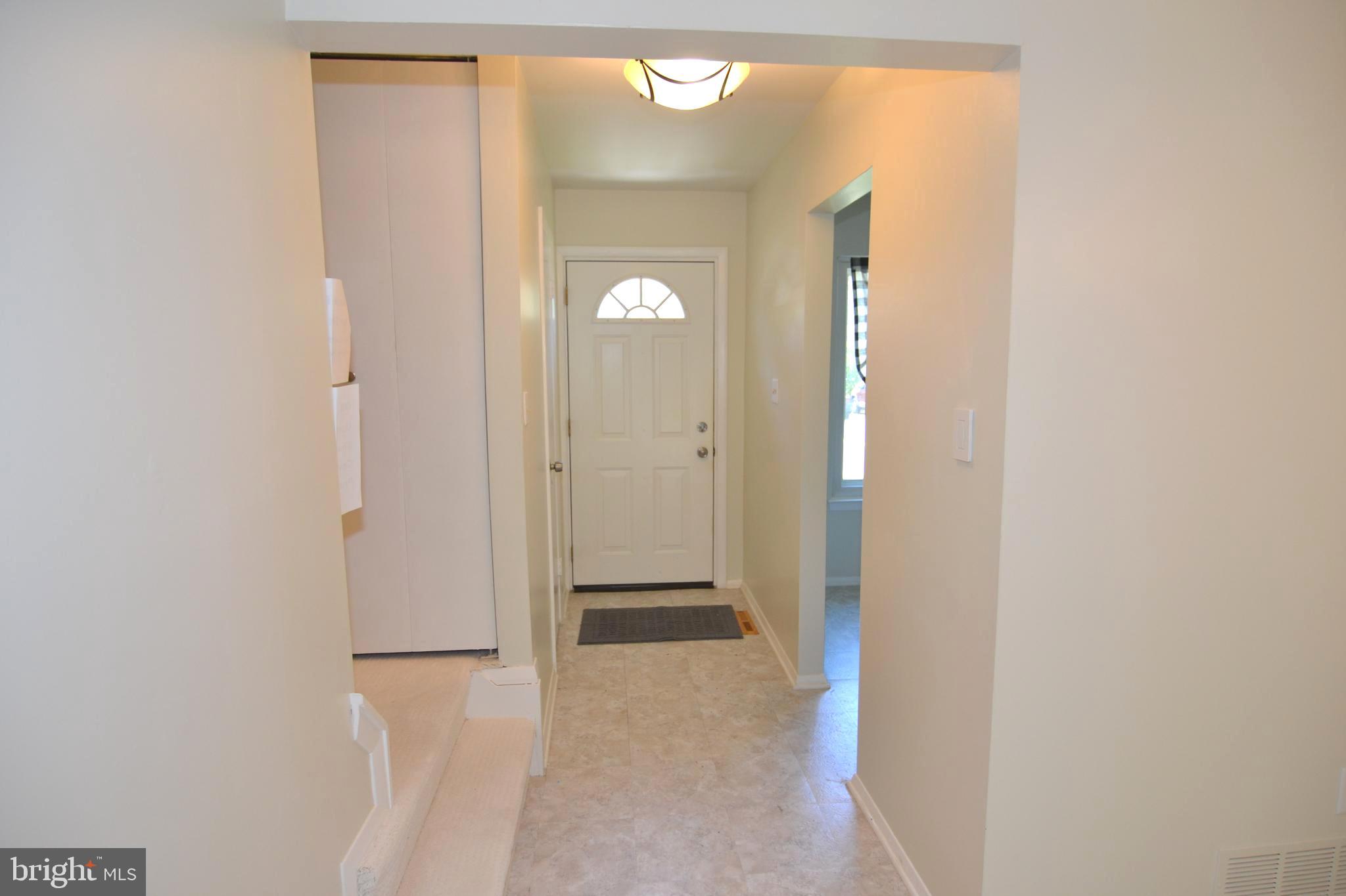 SEVEN COURTS - Residential