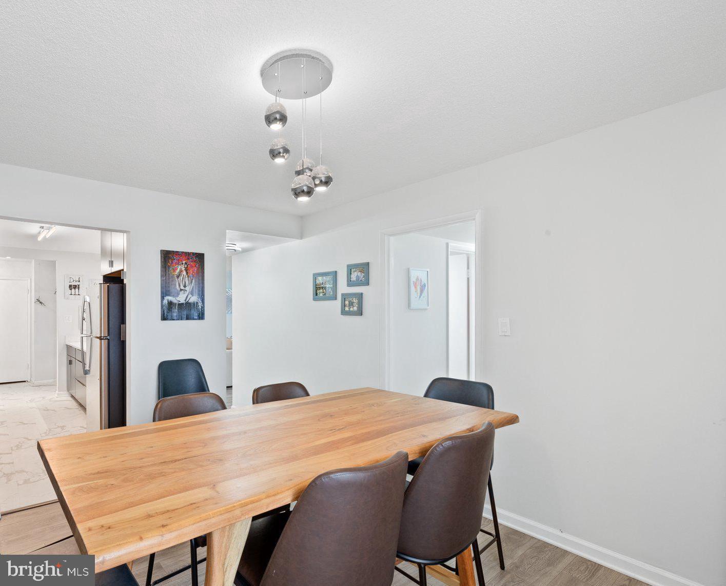 AMERICANA CENTRE - Residential Lease