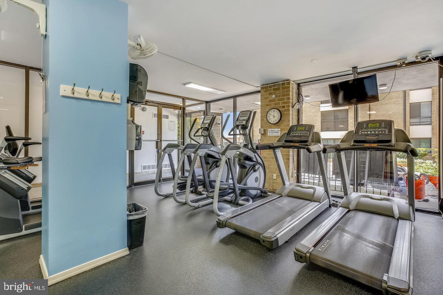 AMERICANA CENTRE - Residential Lease