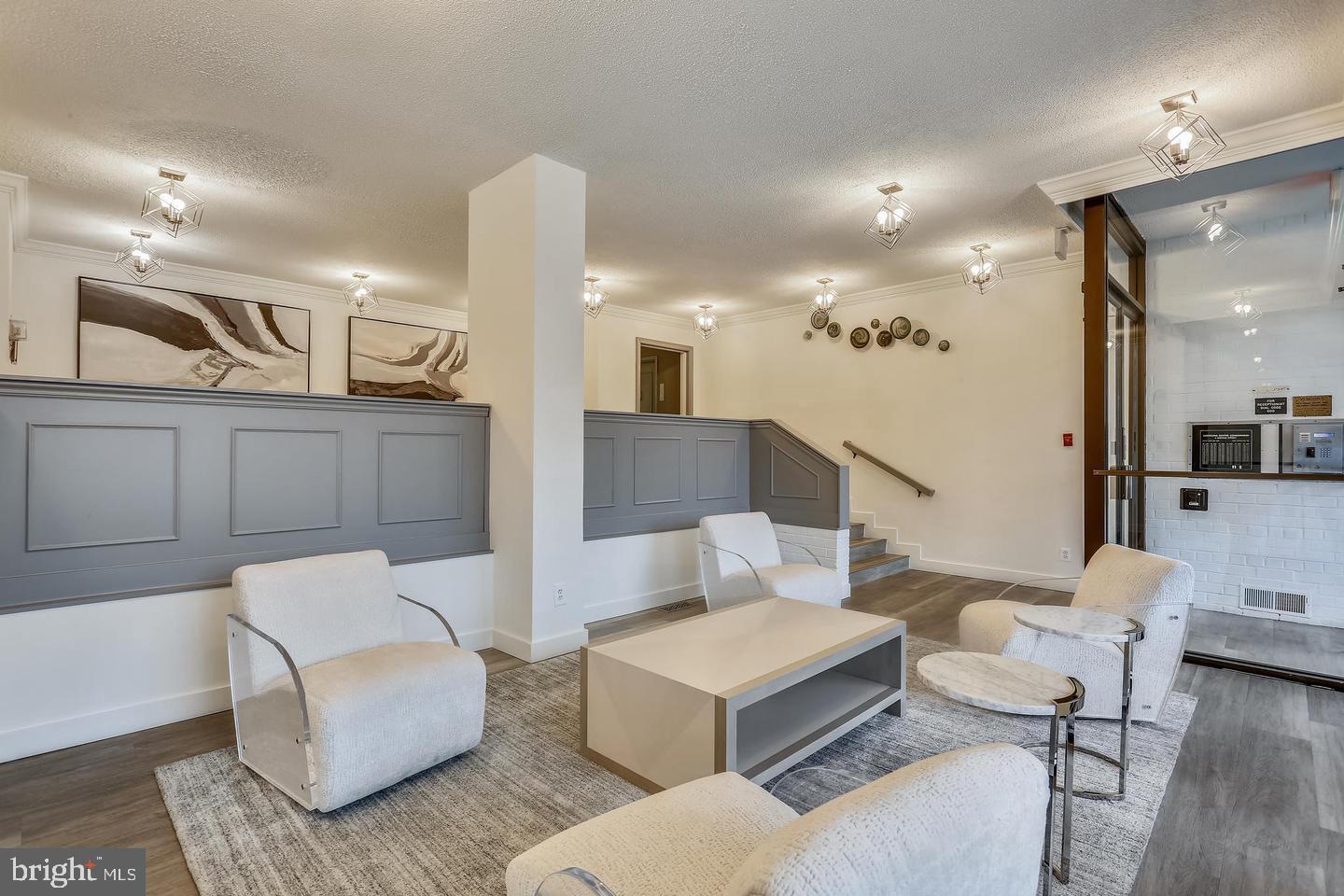 AMERICANA CENTRE - Residential Lease