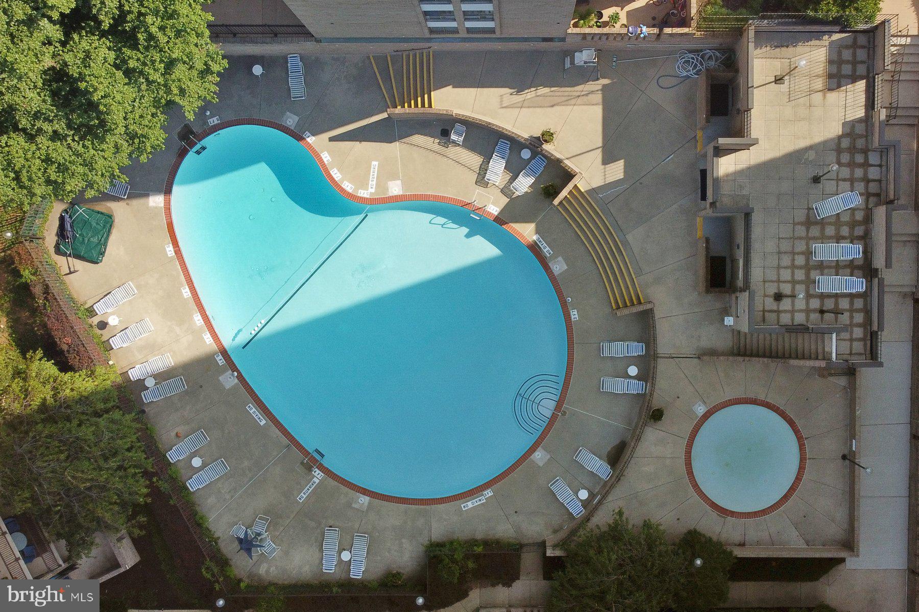 AMERICANA CENTRE - Residential Lease