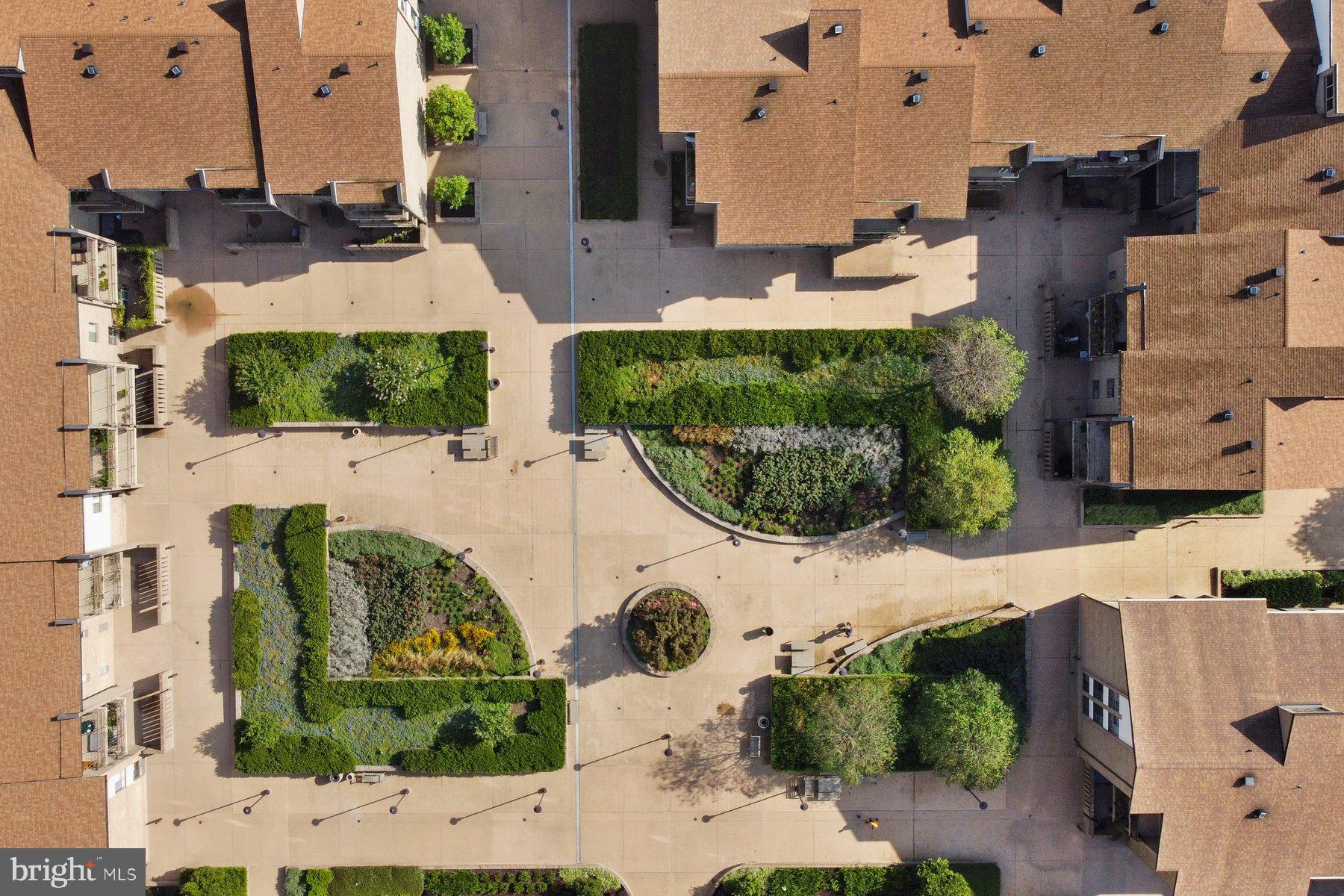 AMERICANA CENTRE - Residential Lease