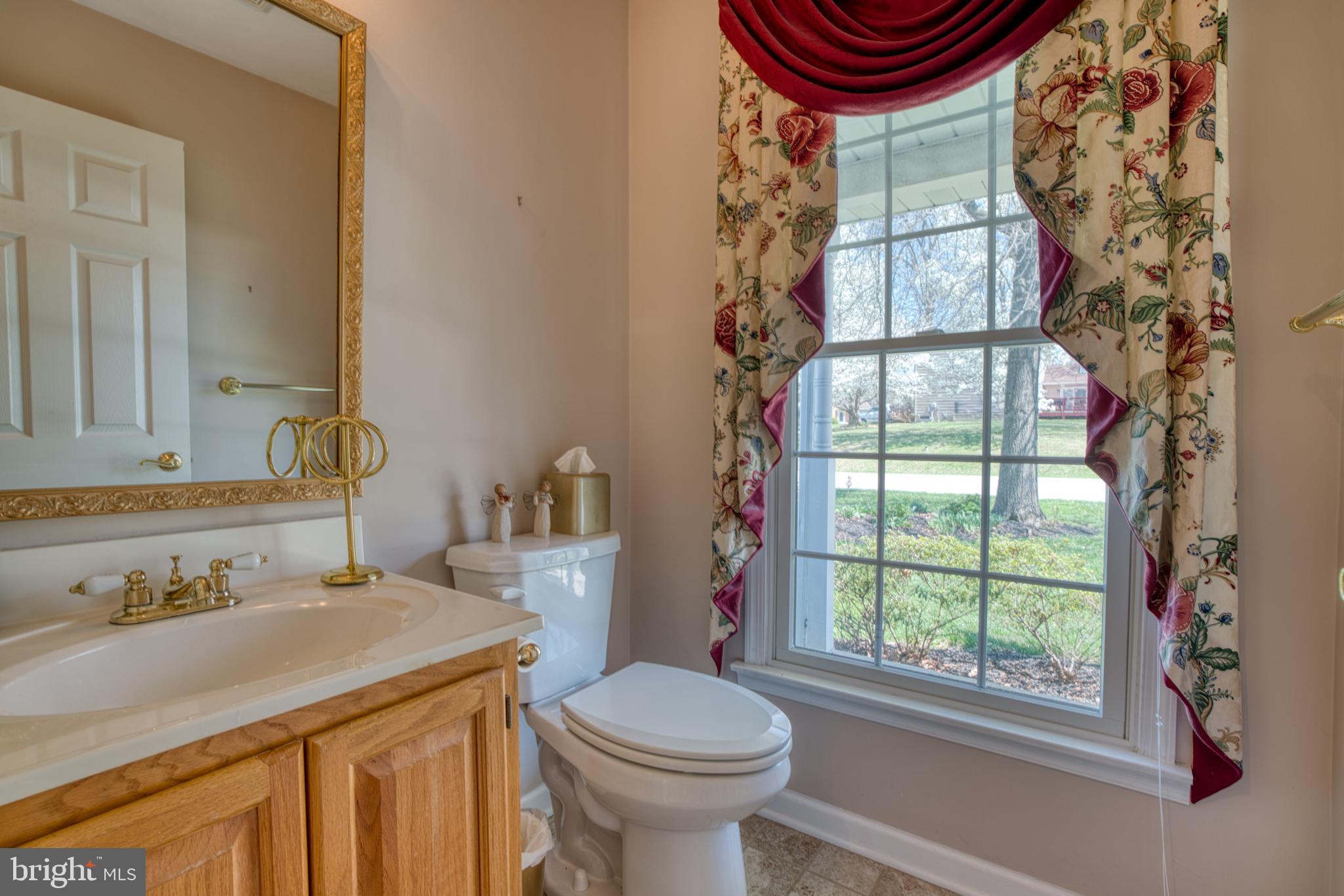 STEWARTSTOWN STATION - Residential