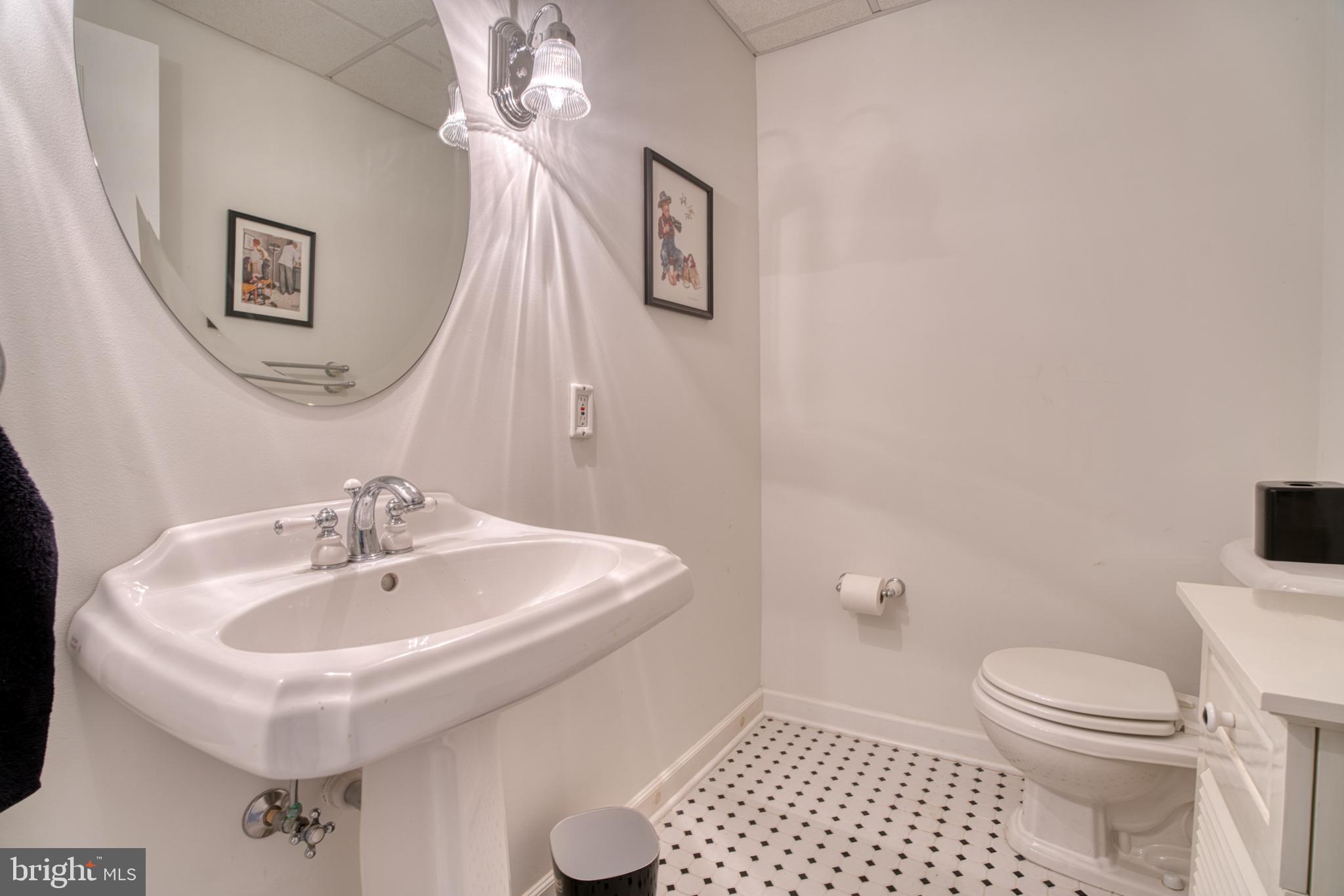 STEWARTSTOWN STATION - Residential