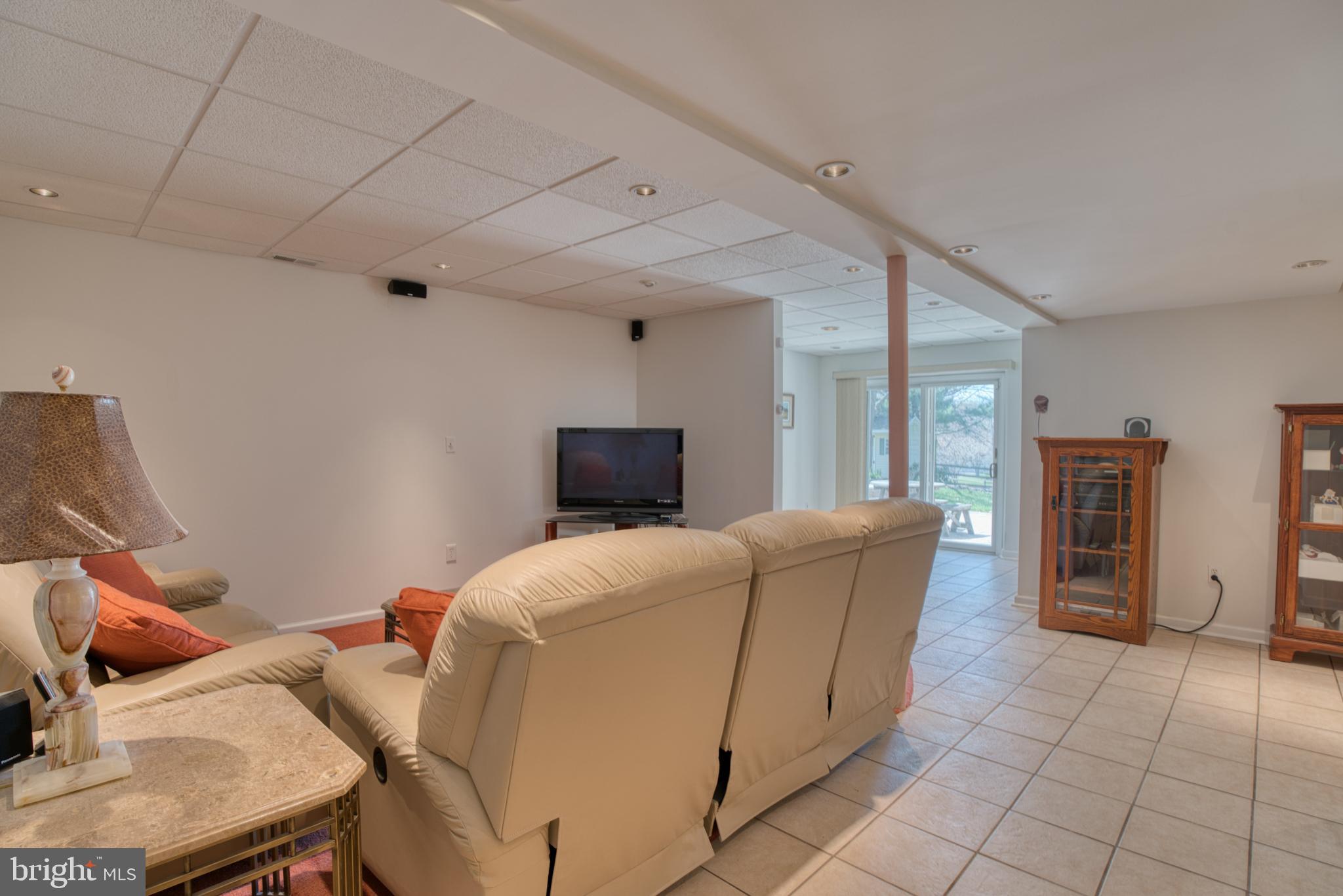 STEWARTSTOWN STATION - Residential