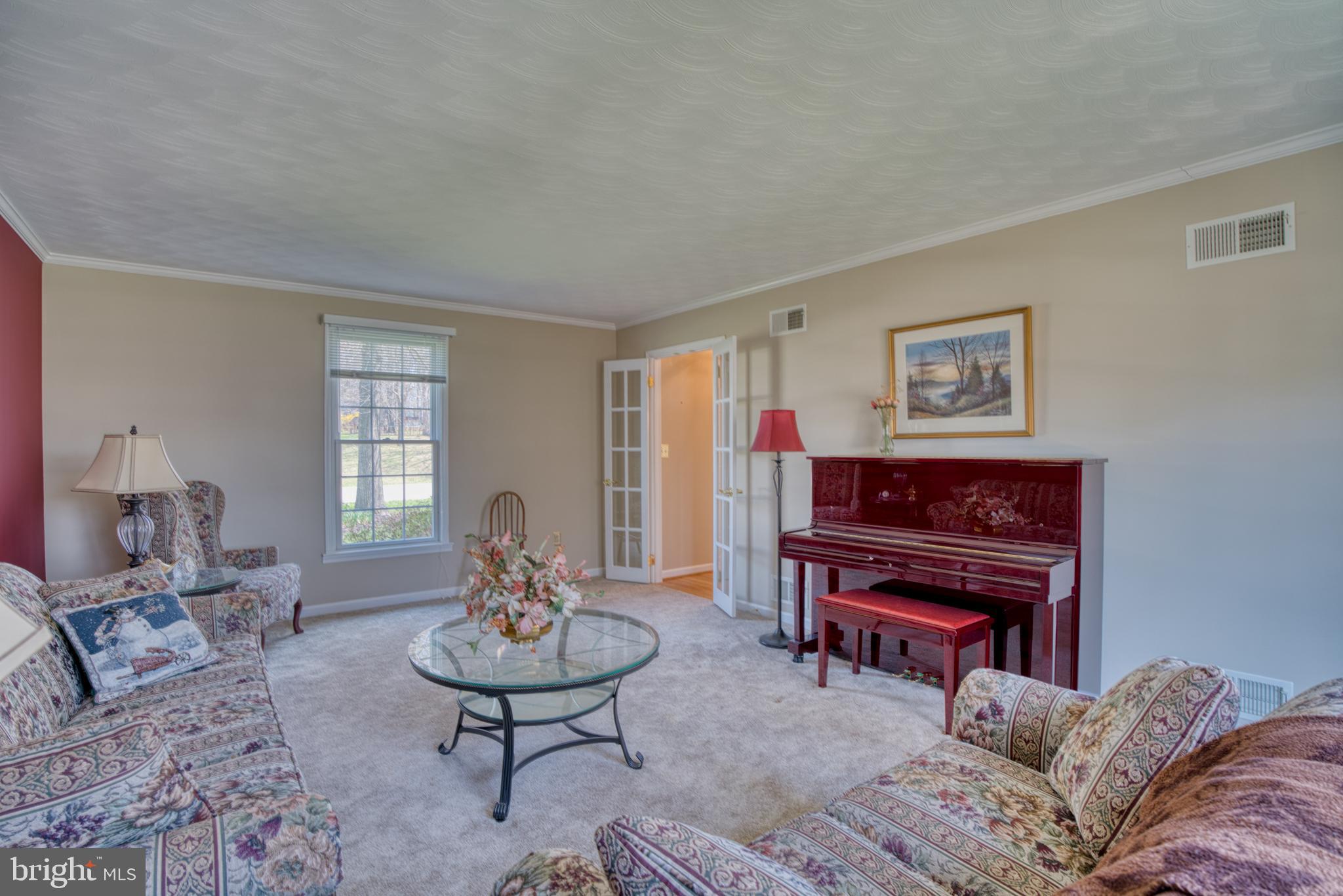 STEWARTSTOWN STATION - Residential