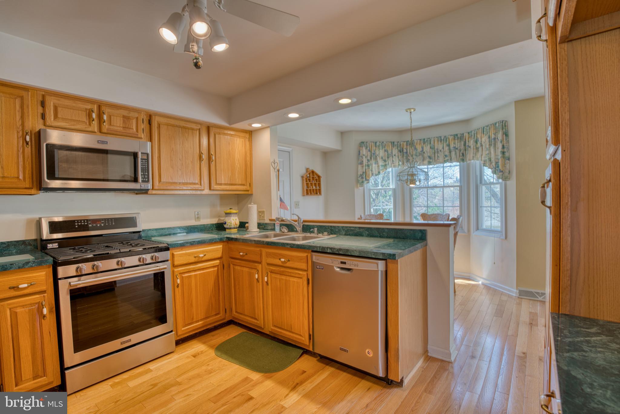 STEWARTSTOWN STATION - Residential