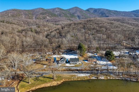 Homes For Sale - 39 & 37 Whistle Lane<br/> SHENANDOAH, VA 22849