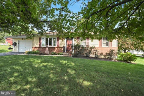 Photo of 1519 E Newport Road, LITITZ, PA 17543 (MLS # PALA2096868)