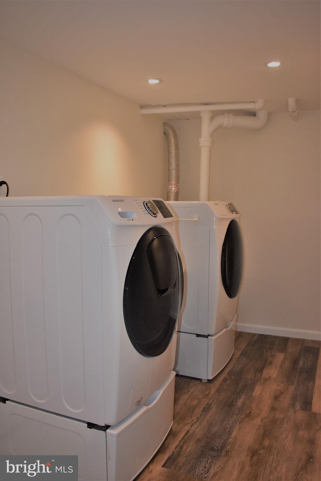 MONTGOMERY HIGHLANDS ESTATES - Residential Lease